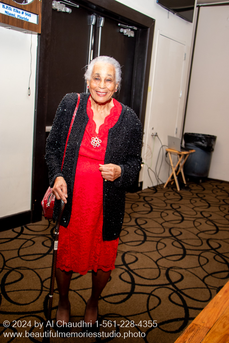 Retirement celebration of Mavis Cole on October 12, 2024 by Al Chaudhri / www.beautifulmemoriesstudio.photo