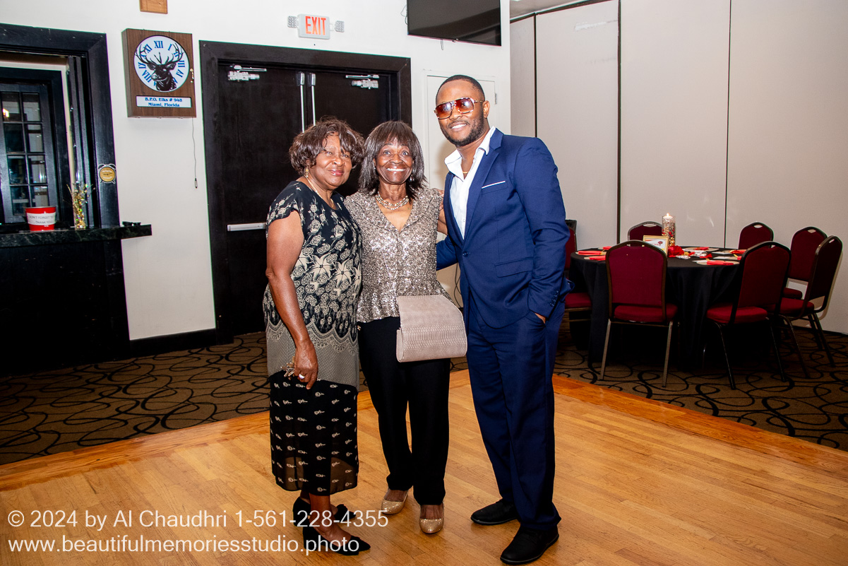 Retirement celebration of Mavis Cole on October 12, 2024 by Al Chaudhri / www.beautifulmemoriesstudio.photo