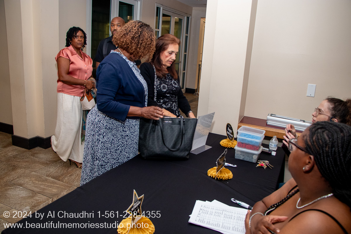 Retirement celebration of Mavis Cole on October 12, 2024 by Al Chaudhri / www.beautifulmemoriesstudio.photo