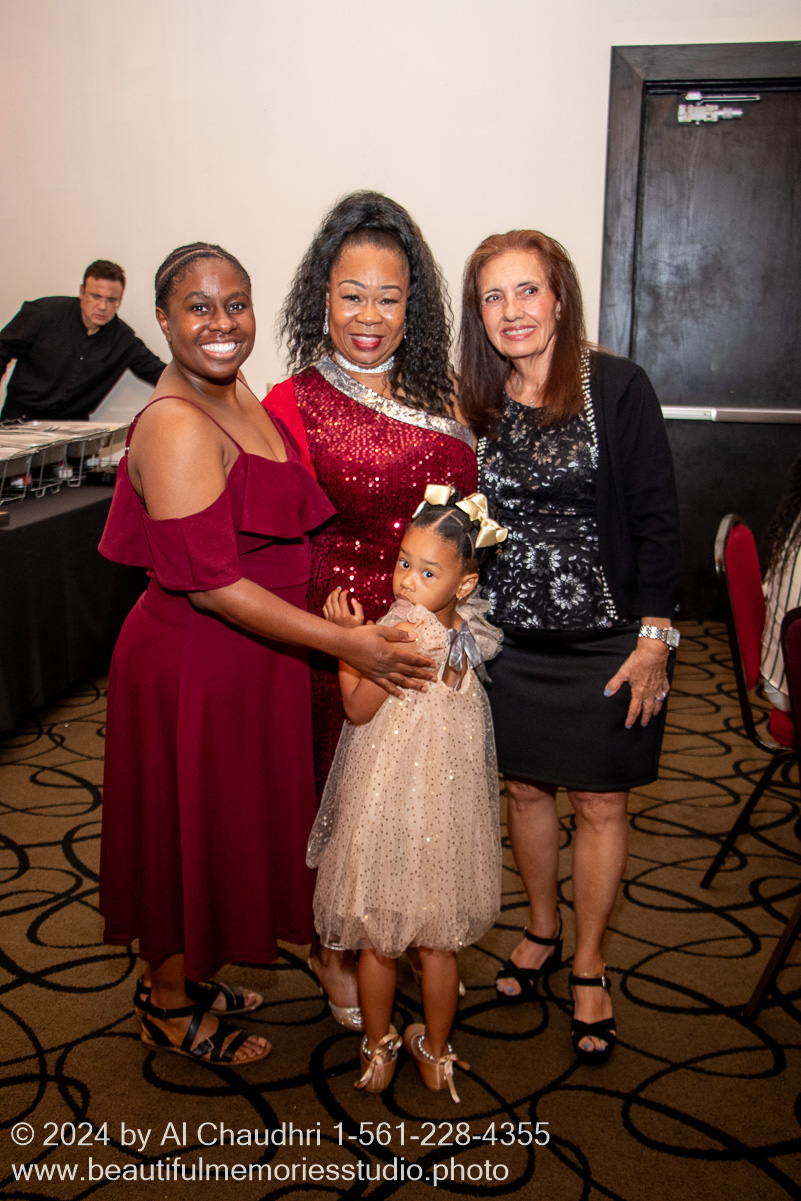Retirement celebration of Mavis Cole on October 12, 2024 by Al Chaudhri / www.beautifulmemoriesstudio.photo