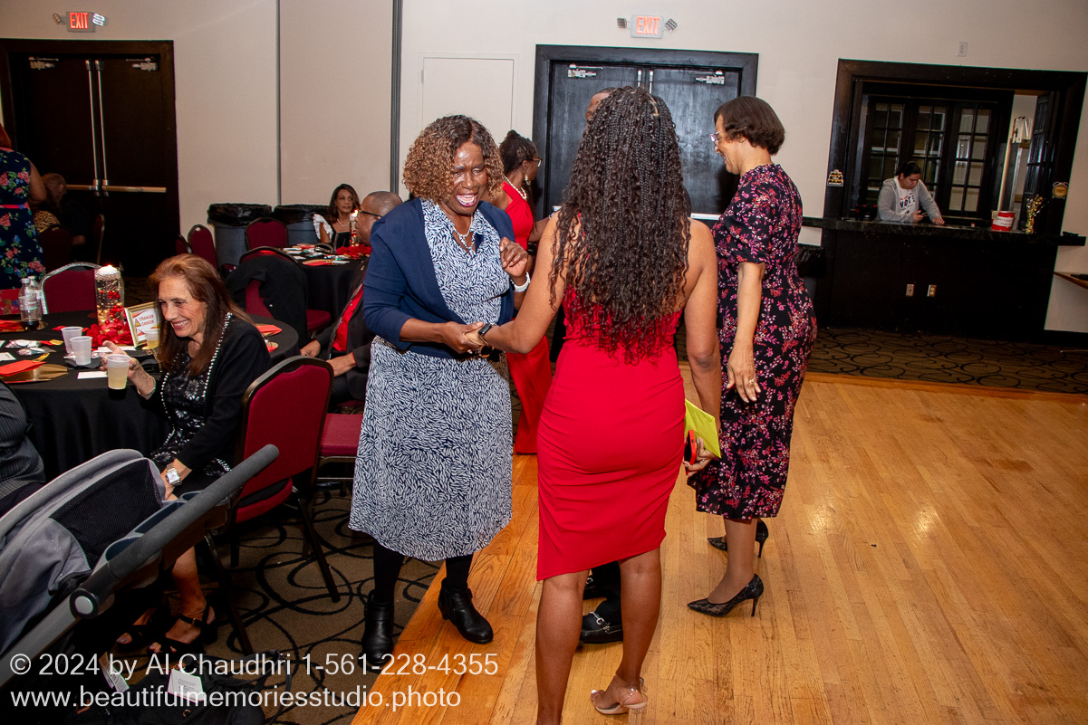 Retirement celebration of Mavis Cole on October 12, 2024 by Al Chaudhri / www.beautifulmemoriesstudio.photo