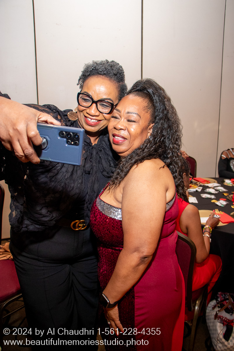 Retirement celebration of Mavis Cole on October 12, 2024 by Al Chaudhri / www.beautifulmemoriesstudio.photo