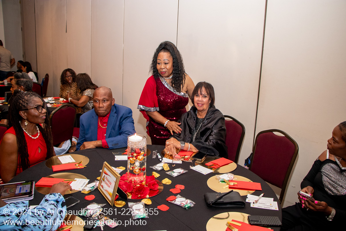 Retirement celebration of Mavis Cole on October 12, 2024 by Al Chaudhri / www.beautifulmemoriesstudio.photo
