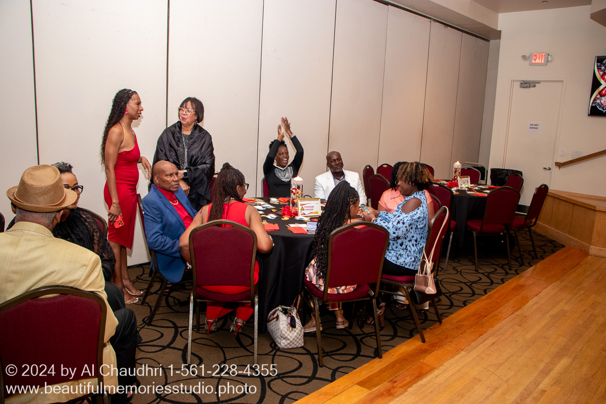 Retirement celebration of Mavis Cole on October 12, 2024 by Al Chaudhri / www.beautifulmemoriesstudio.photo
