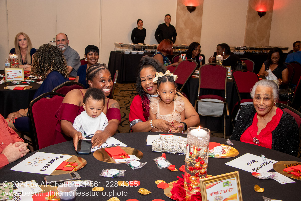 Retirement celebration of Mavis Cole on October 12, 2024 by Al Chaudhri / www.beautifulmemoriesstudio.photo