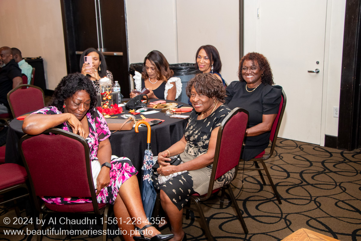 Retirement celebration of Mavis Cole on October 12, 2024 by Al Chaudhri / www.beautifulmemoriesstudio.photo