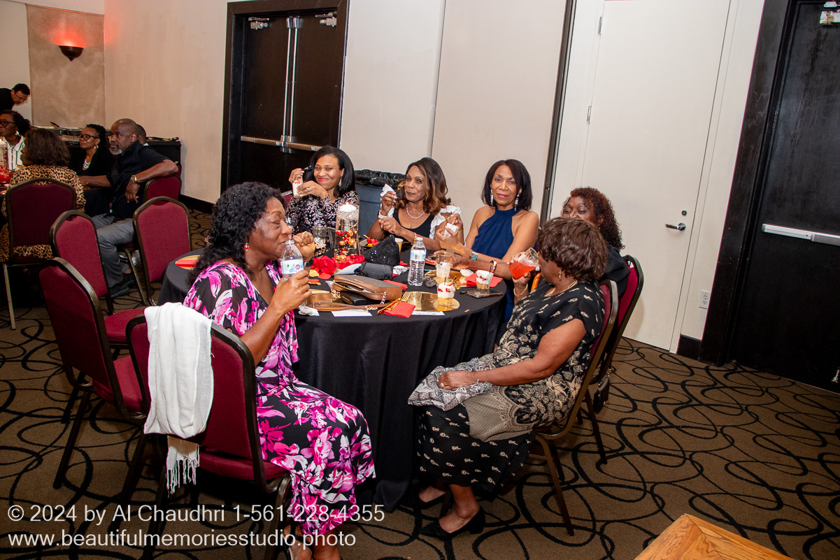 Retirement celebration of Mavis Cole on October 12, 2024 by Al Chaudhri / www.beautifulmemoriesstudio.photo