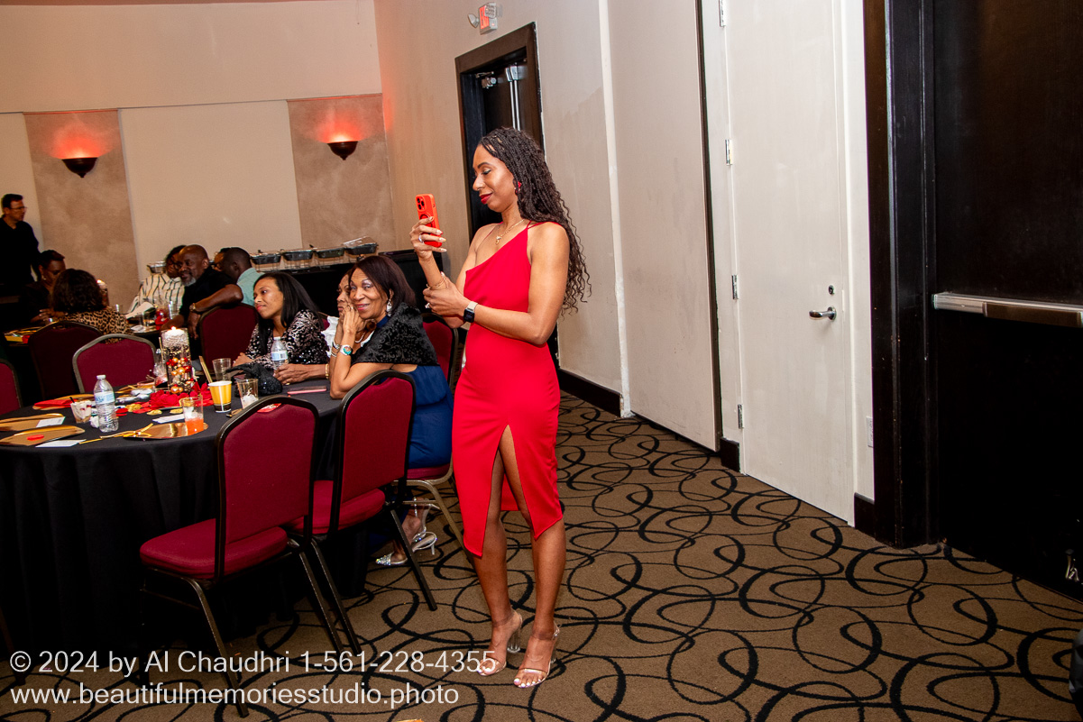Retirement celebration of Mavis Cole on October 12, 2024 by Al Chaudhri / www.beautifulmemoriesstudio.photo