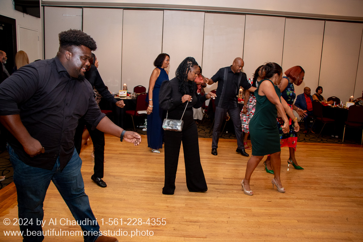 Retirement celebration of Mavis Cole on October 12, 2024 by Al Chaudhri / www.beautifulmemoriesstudio.photo