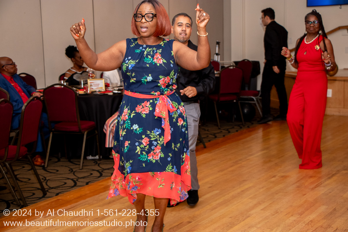 Retirement celebration of Mavis Cole on October 12, 2024 by Al Chaudhri / www.beautifulmemoriesstudio.photo