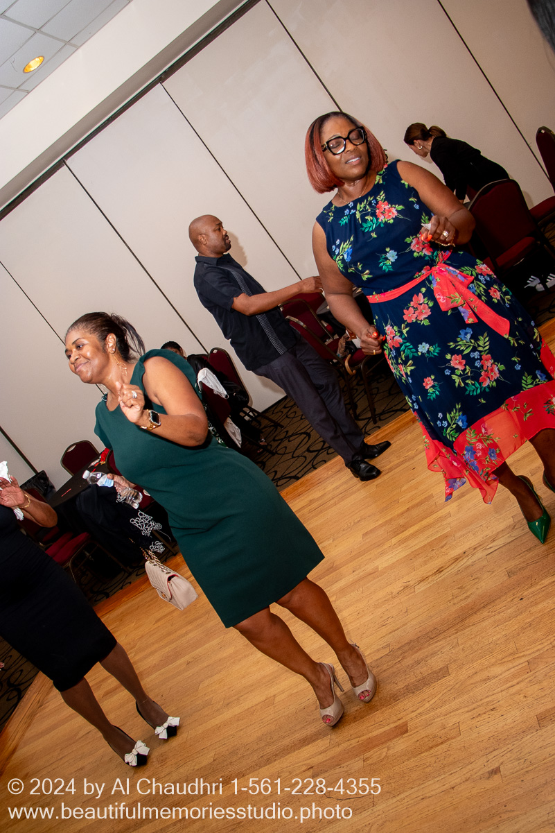 Retirement celebration of Mavis Cole on October 12, 2024 by Al Chaudhri / www.beautifulmemoriesstudio.photo