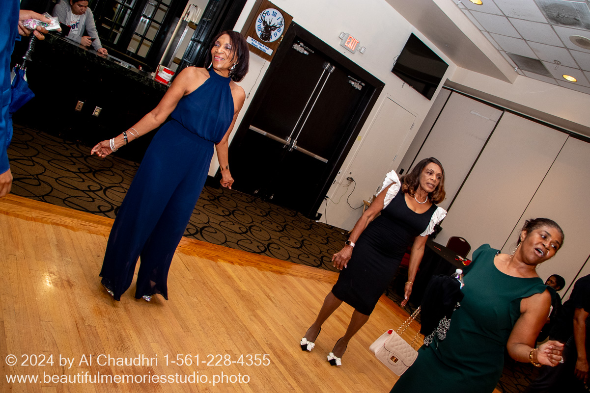 Retirement celebration of Mavis Cole on October 12, 2024 by Al Chaudhri / www.beautifulmemoriesstudio.photo