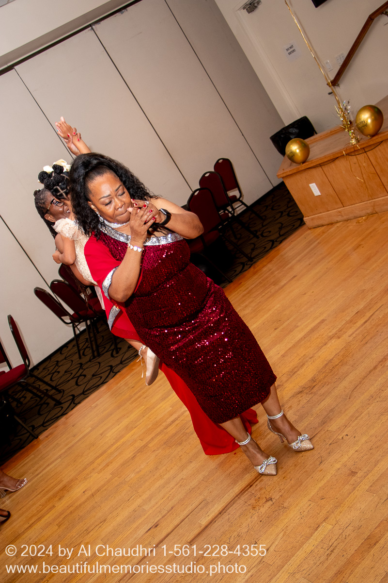 Retirement celebration of Mavis Cole on October 12, 2024 by Al Chaudhri / www.beautifulmemoriesstudio.photo