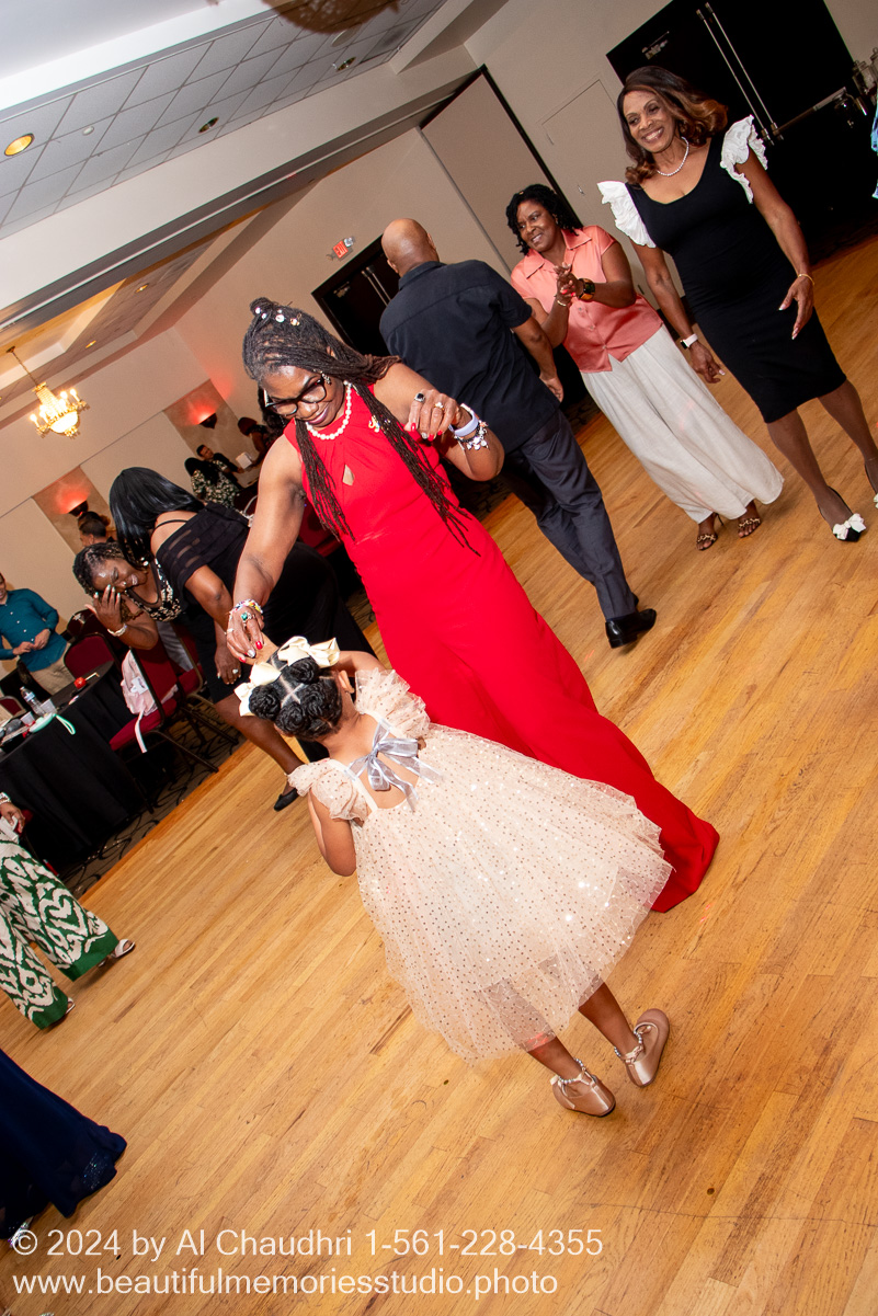 Retirement celebration of Mavis Cole on October 12, 2024 by Al Chaudhri / www.beautifulmemoriesstudio.photo